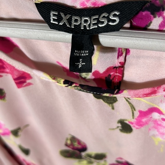 Express Open Back Pink Floral Top | S/P - Picture 5 of 5